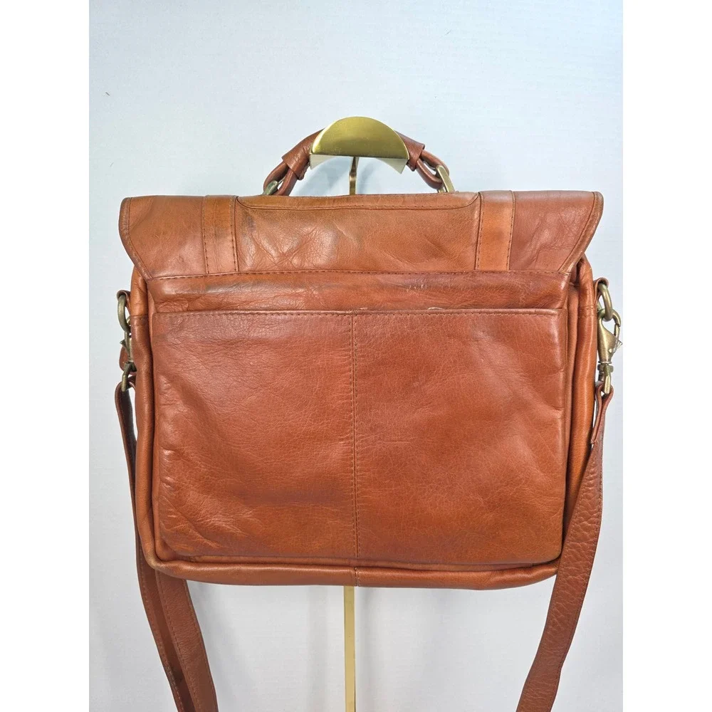 Frye logan messenger
